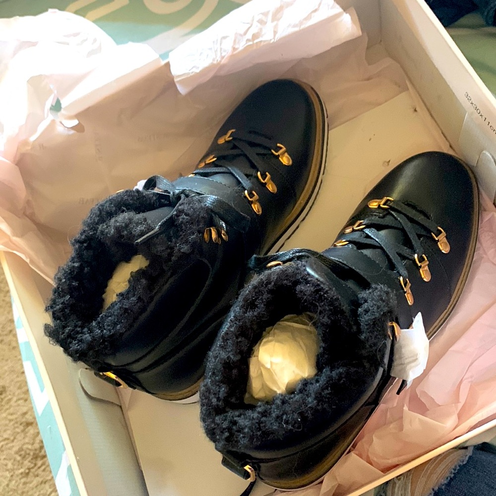 Just Fab hightop shoes